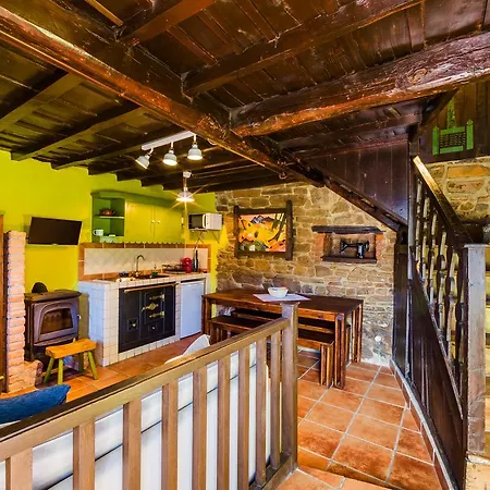 Casas De Aldea La Vallicuerra Mieres (Asturias)