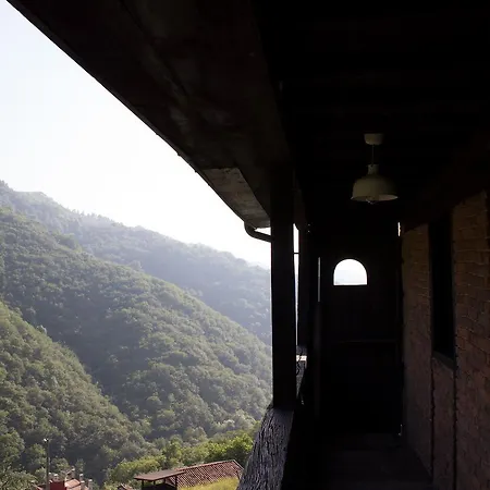 Casas De Aldea La Vallicuerra *